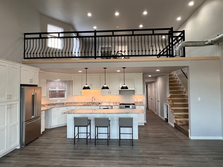 510 E 8th Ave, Homestead, PA à vendre - Photo du bâtiment - Image 3 de 17
