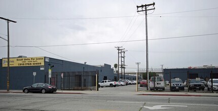 1711-1723 E 58th Pl, Los Angeles, CA à louer Photo intérieure- Image 1 de 5