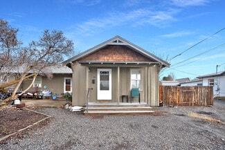 Plus de détails pour 344 SE Elm St, Prineville, OR - Flex à vendre