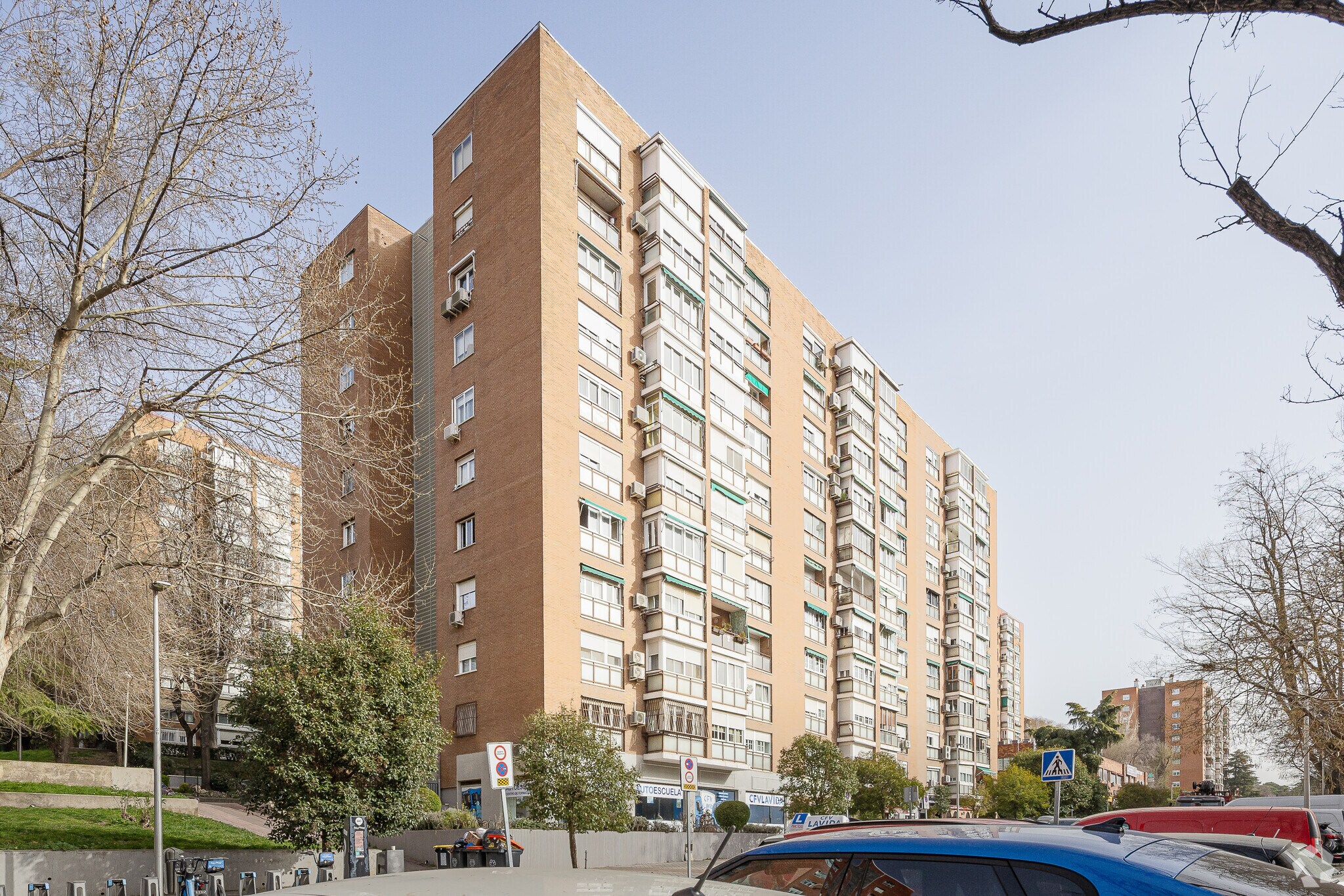 Calle de Fuentespina, 12, Madrid, Madrid for sale Primary Photo- Image 1 of 4