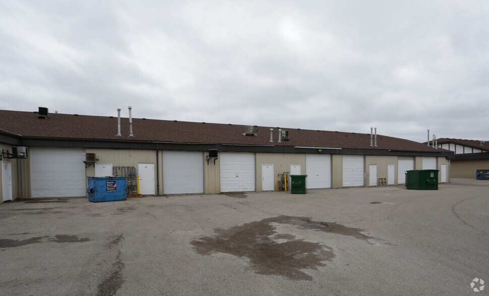 4500 Blakie Rd, London, ON for lease - Building Photo - Image 2 of 2