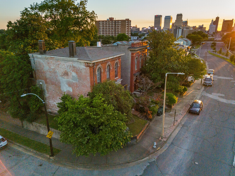 671 Jefferson Ave, Memphis, TN à vendre - Photo du bâtiment - Image 2 de 30