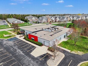 2420 Oak Valley Dr, Ann Arbor, MI à louer Photo intérieure- Image 2 de 5