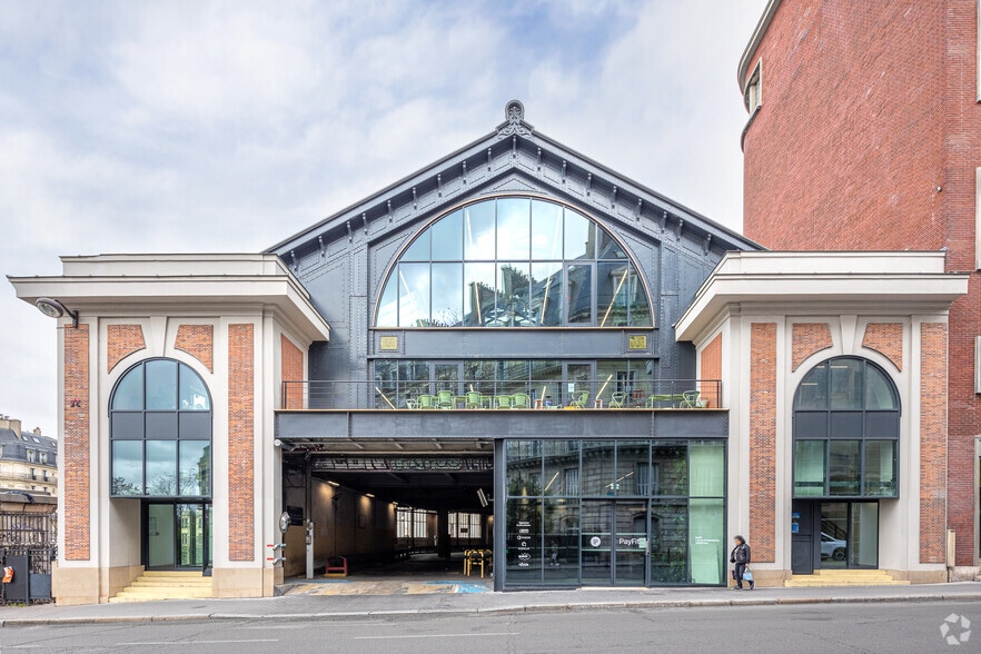 1 Rue De Saint-Pétersbourg, Paris for lease - Primary Photo - Image 1 of 3