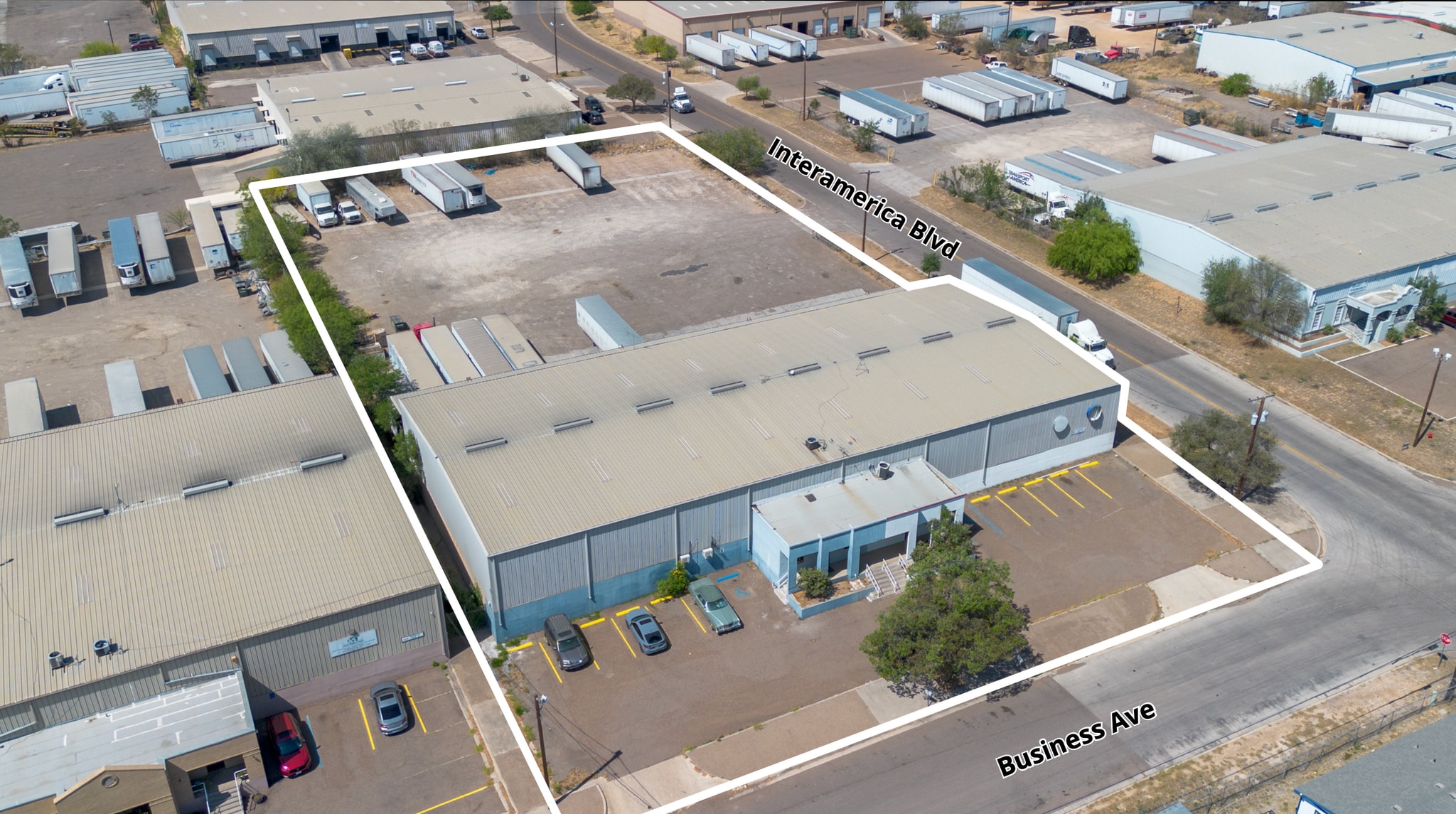 14112 Business Ave, Laredo, TX à louer Photo du bâtiment- Image 1 de 9