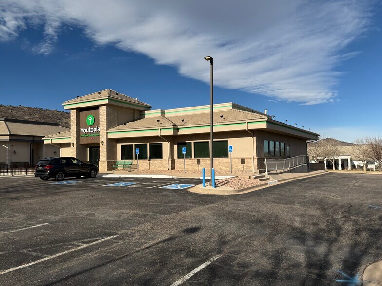 12634 Indore Pl, Littleton, CO à vendre - Photo du bâtiment - Image 2 de 51