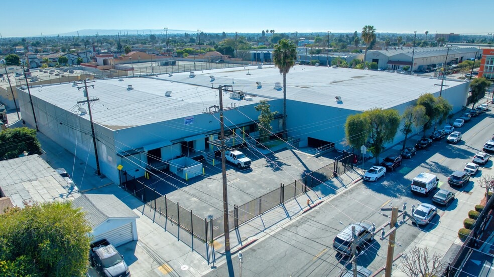 6900 S Alameda St, Huntington Park, CA for sale - Building Photo - Image 3 of 11