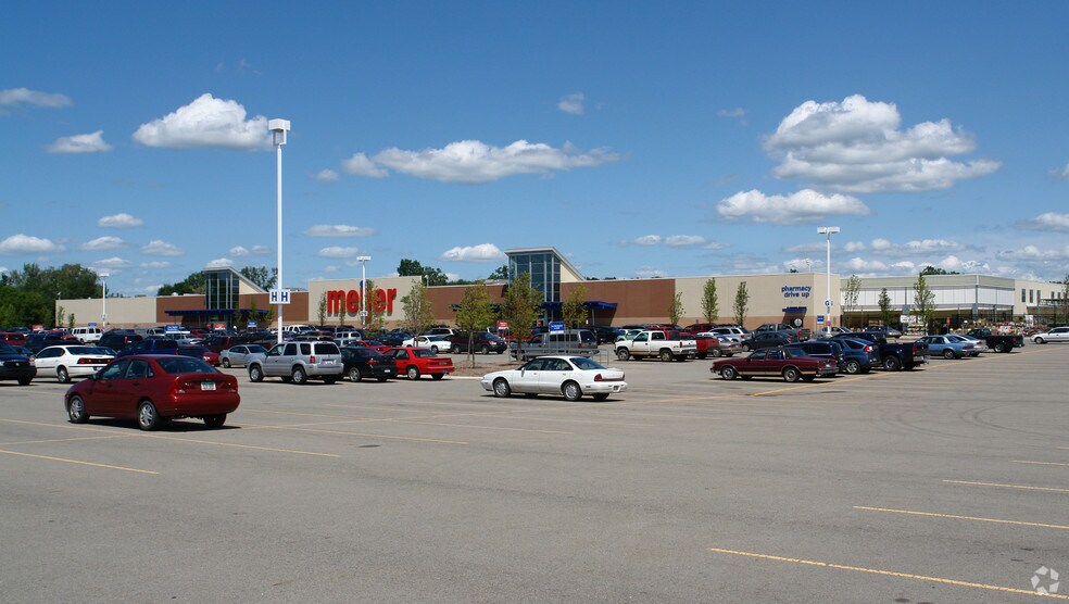 12821 Cross Over Dr, Dewitt, MI à louer - Photo du bâtiment - Image 3 de 3