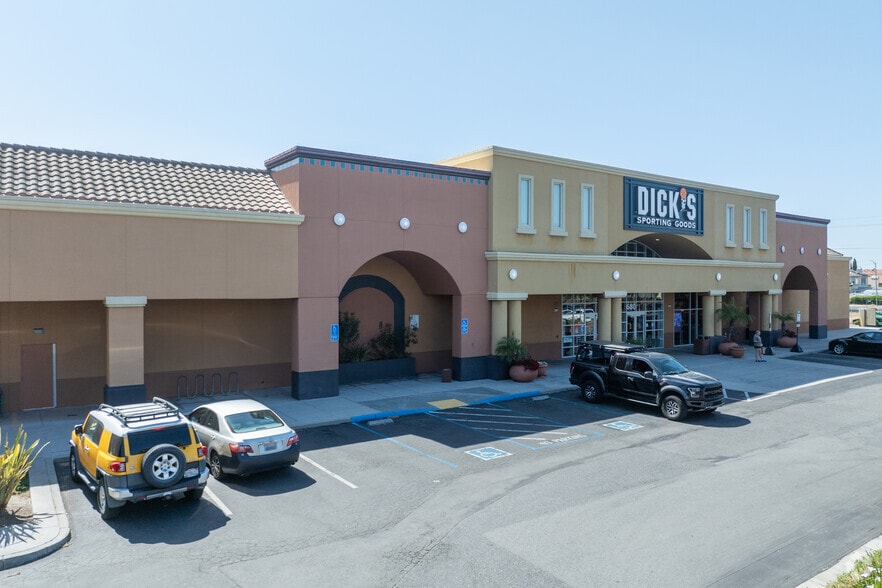 620-696 Blossom Hill Rd, San Jose, CA for lease - Primary Photo - Image 3 of 10