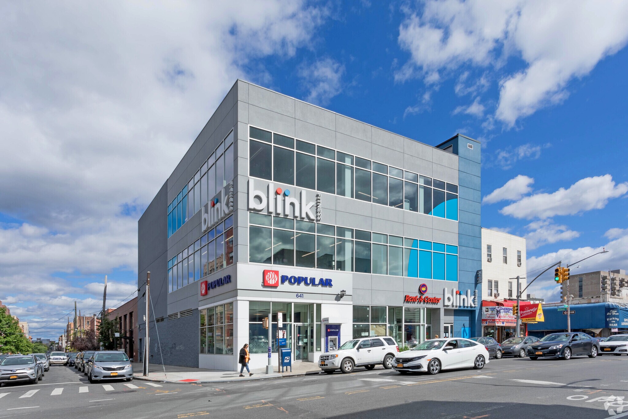 641-645 E Tremont Ave, Bronx, NY for lease Primary Photo- Image 1 of 4
