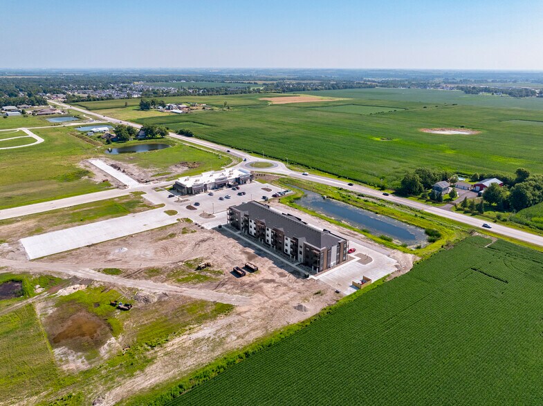 215 Snyder Dr, Huxley, IA à vendre - Photo principale - Image 1 de 17