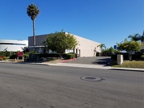 141 Calle Iglesia, San Clemente, CA à louer Photo du bâtiment- Image 2 de 14