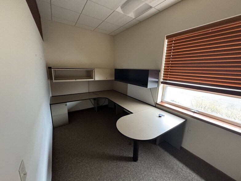 4070 E Brigham Rd, Blue Mounds, WI à vendre - Photo intérieure - Image 2 de 42