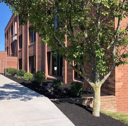 200 High Tower Blvd, Pittsburgh, PA for lease - Building Photo - Image 3 of 7