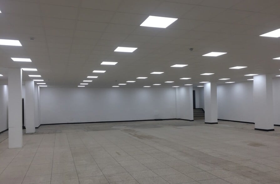 245-247 Portswood Rd, Southampton for lease - Interior Photo - Image 3 of 3