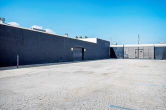 728-730 W Esther St, Long Beach, CA for lease Building Photo- Image 2 of 7