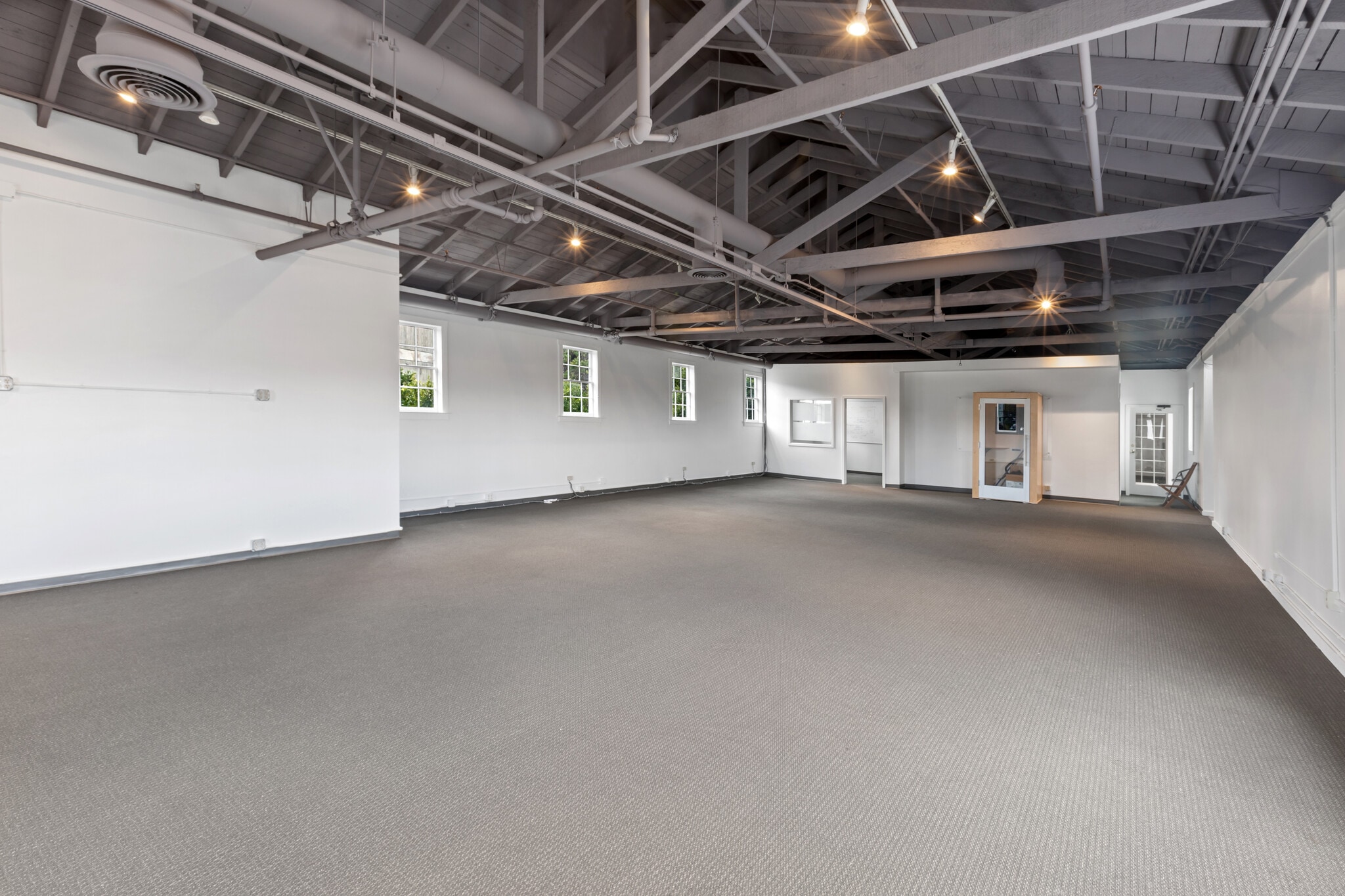 555 De Haro St, San Francisco, CA for lease Building Photo- Image 1 of 3