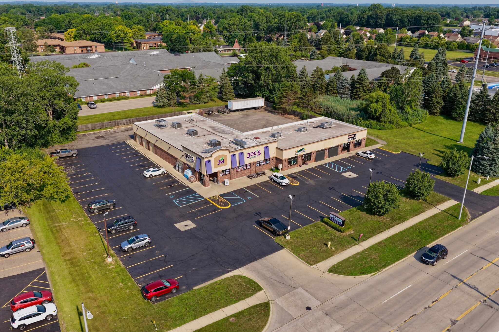 8631-8675 N Newburgh Rd, Westland, MI for lease Building Photo- Image 1 of 6