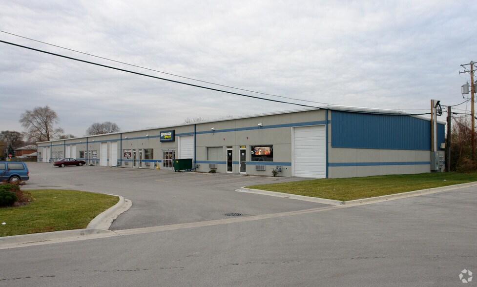 4320 1st Ave, Lyons, IL à louer - Photo du bâtiment - Image 3 de 18