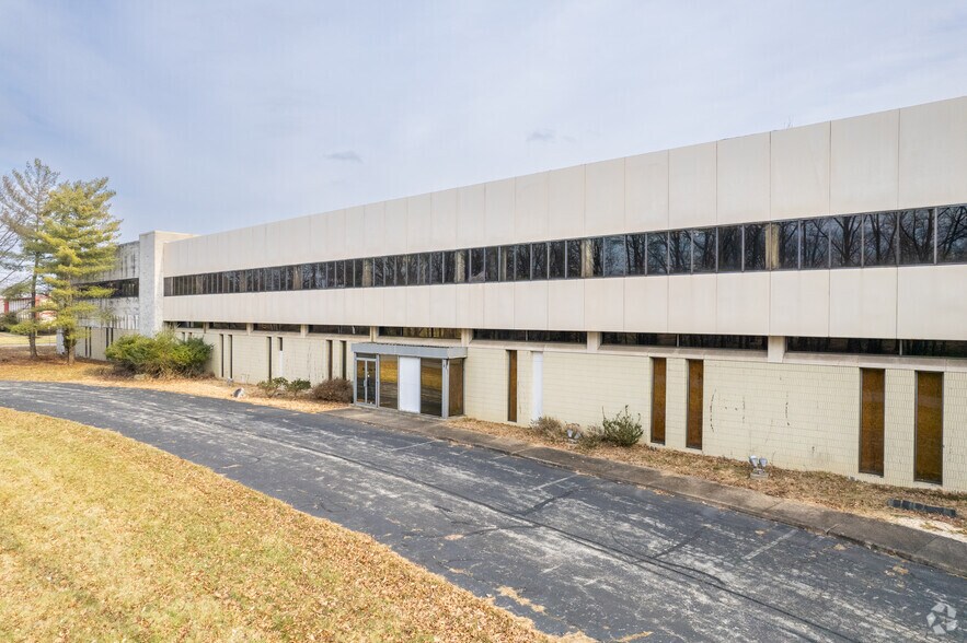 950 Rittenhouse Rd, Norristown, PA à vendre - Photo du bâtiment - Image 1 de 13