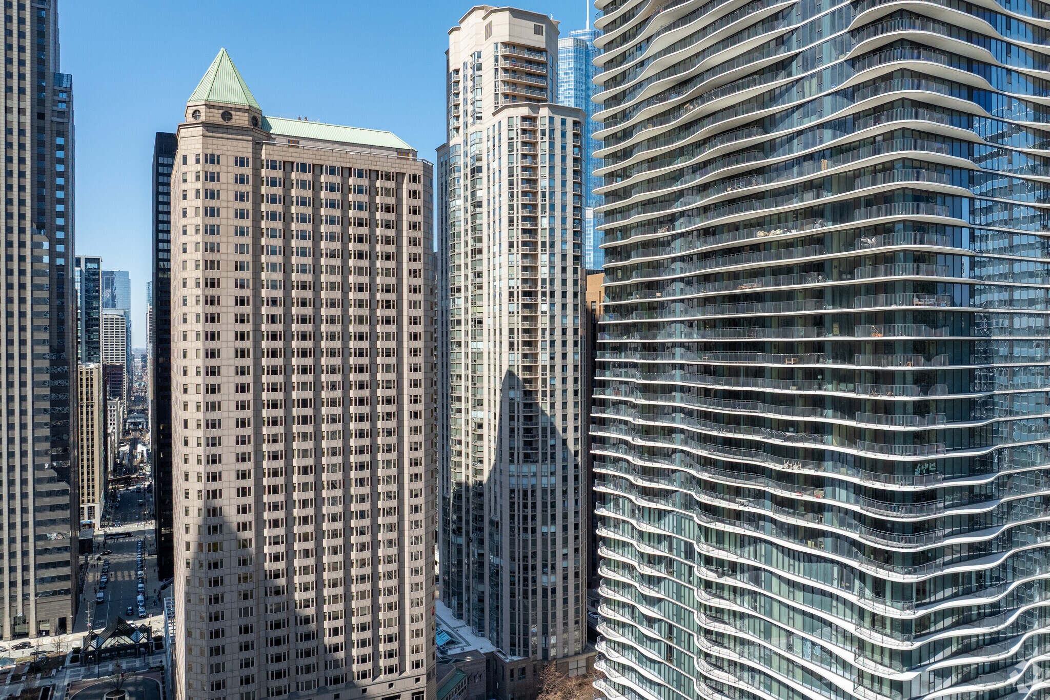 222 N Columbus Dr, Chicago, IL à vendre Photo principale- Image 1 de 14