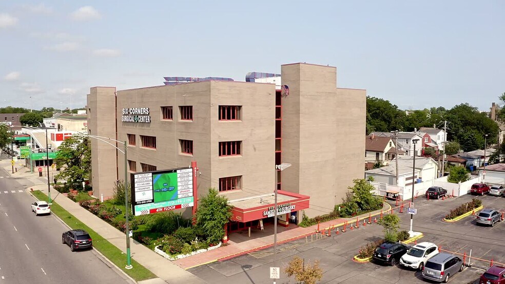 4211 N Cicero Ave, Chicago, IL à louer - Vidéo sur l’inscription commerciale - Image 2 de 57