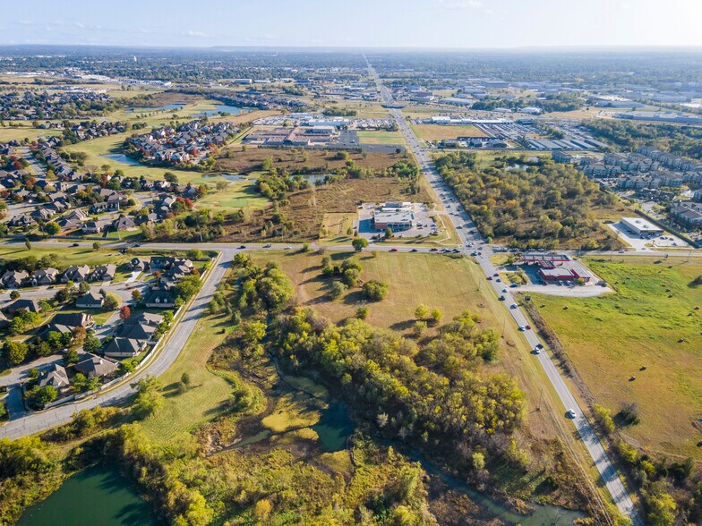 S 51st & 145th E Ave, Broken Arrow, OK à vendre - Photo du bâtiment - Image 2 de 5
