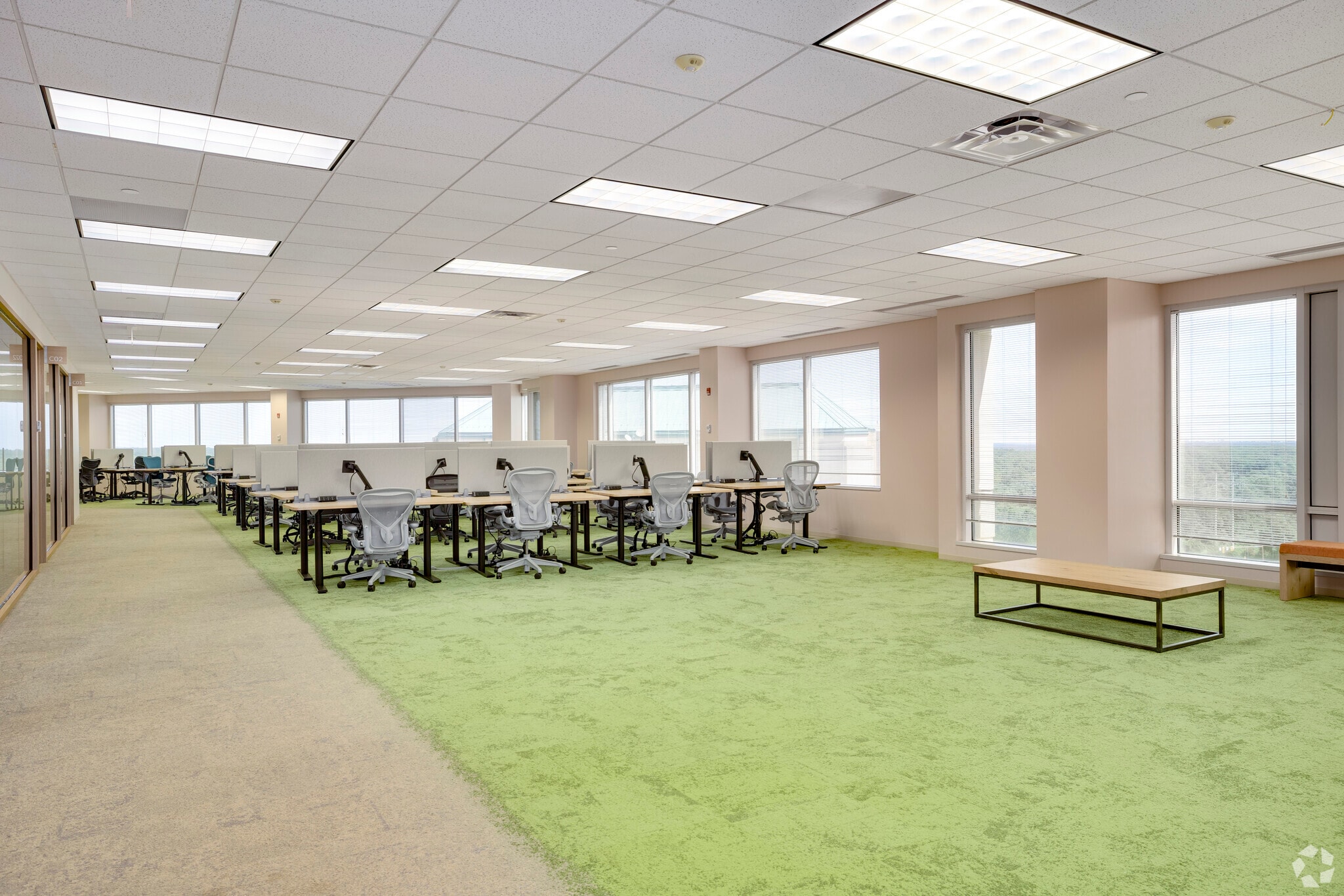 11700 Plaza America Dr, Reston, VA à louer Photo du bâtiment- Image 1 de 6