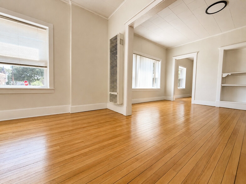 3500 S Artesian Ave, Chicago, IL for sale - Building Photo - Image 2 of 5