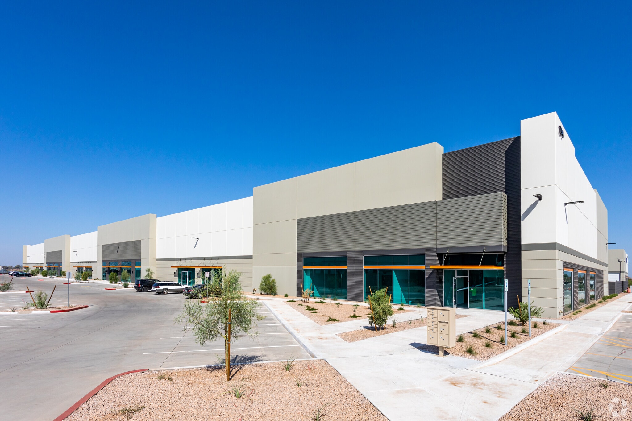 E Ray Rd, Mesa, AZ for lease Primary Photo- Image 1 of 8