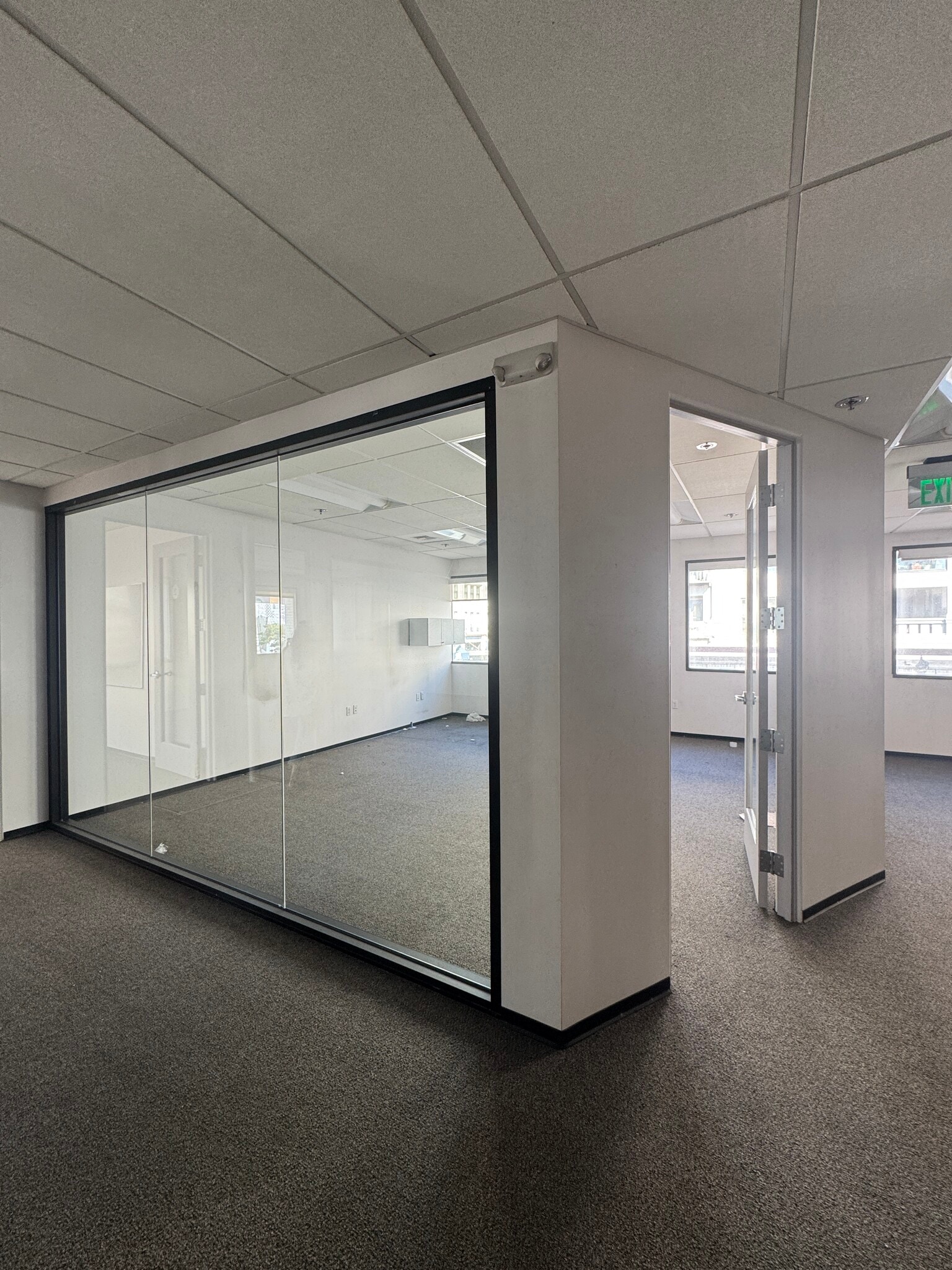 415 Broadway, San Diego, CA à louer Photo intérieure- Image 1 de 5