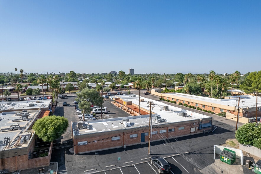 1011 N Craycroft Rd, Tucson, AZ for lease - Aerial - Image 3 of 5