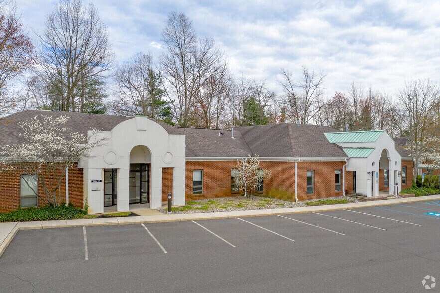 5000 B Sagemore Dr, Marlton, NJ à louer - Photo du bâtiment - Image 3 de 4