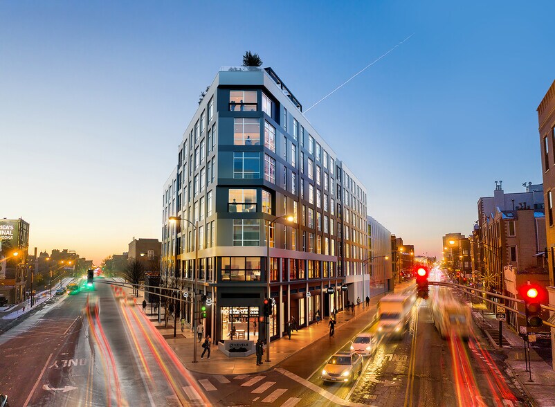 1122 W Chicago Ave, Chicago, IL à louer - Photo du bâtiment - Image 3 de 3