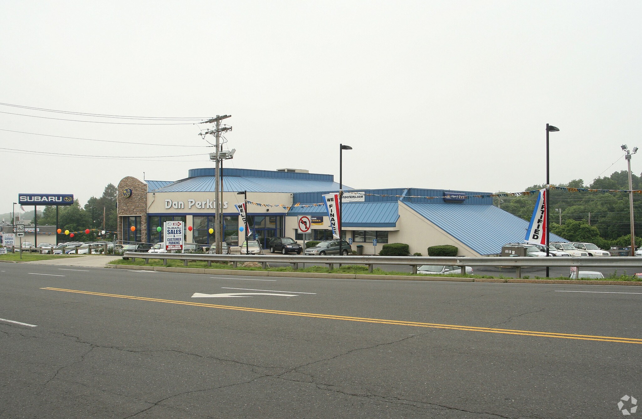 1 & 2 Boston Post Rd portefeuille de 2 propriétés à vendre sur LoopNet.ca Photo du bâtiment- Image 1 de 3