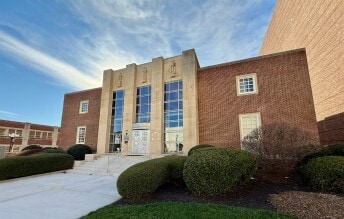 258 S Main St, High Point, NC for lease - Primary Photo - Image 1 of 9