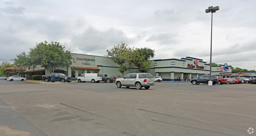 11703-11743 N US 59 Hwy, Houston, TX for lease - Primary Photo - Image 2 of 2