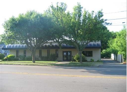 473-497 Main St. Branford, CT portfolio of 3 properties for sale on LoopNet.ca - Primary Photo - Image 3 of 5