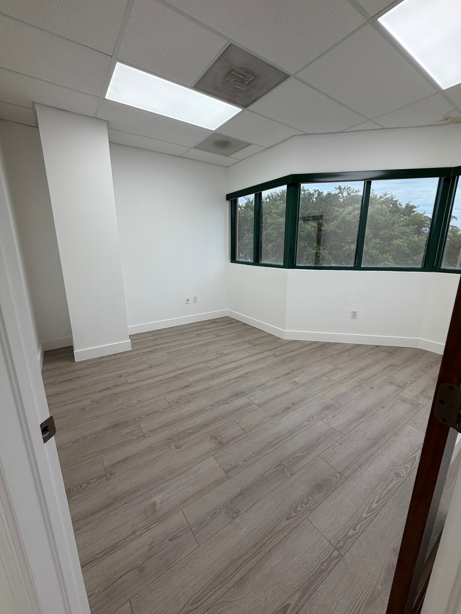 4577 N Nob Hill Rd, Sunrise, FL à louer Photo intérieure- Image 1 de 9