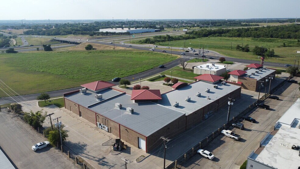 4311 W Adams, Temple, TX à louer - Photo du bâtiment - Image 3 de 8