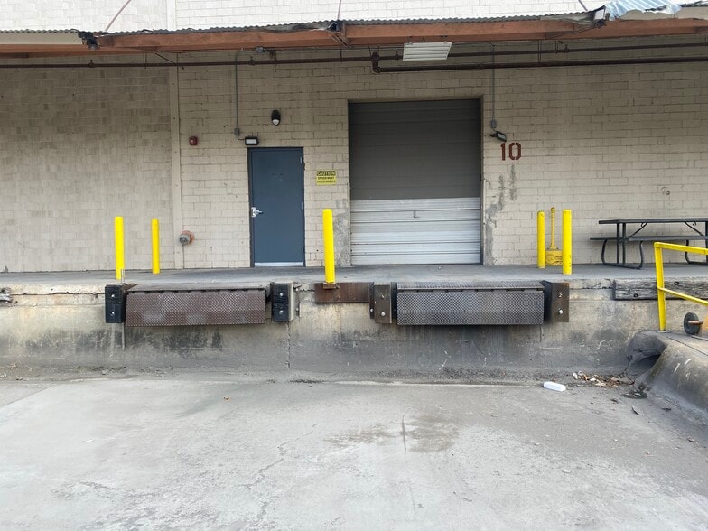 5524 E 12th St, Tulsa, OK for sale - Building Photo - Image 3 of 9