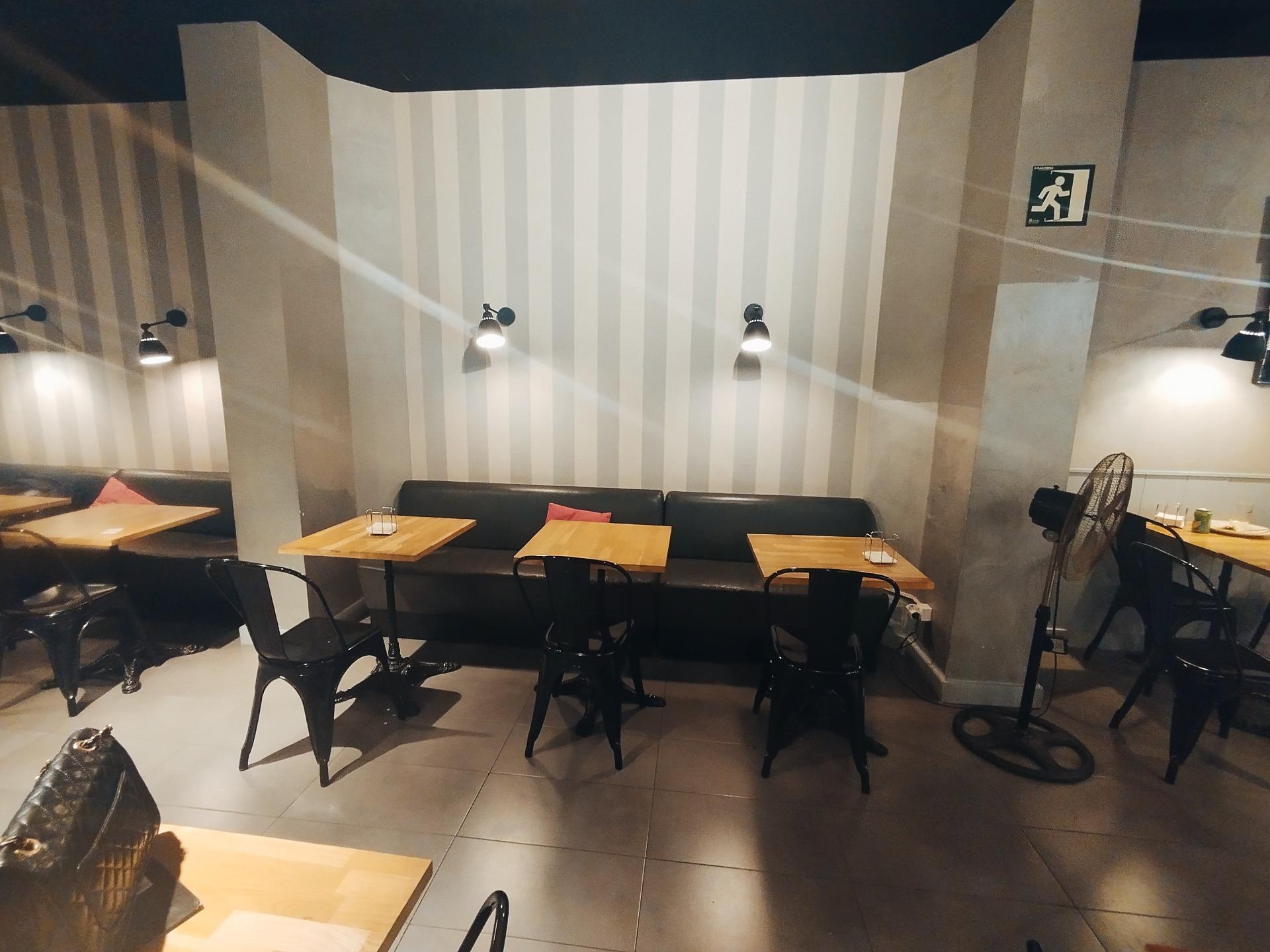 Commerce de détail dans Barcelone, Barcelona à louer Photo intérieure- Image 1 de 8