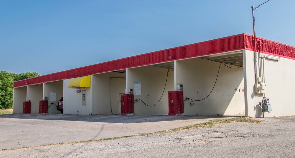 10597 Toepperwein Rd, Converse, TX for sale - Building Photo - Image 3 of 11