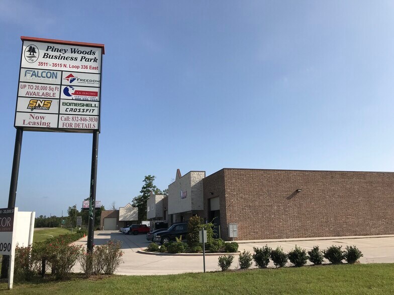 3511 N Loop 336 E, Conroe, TX à louer - Photo du bâtiment - Image 3 de 12