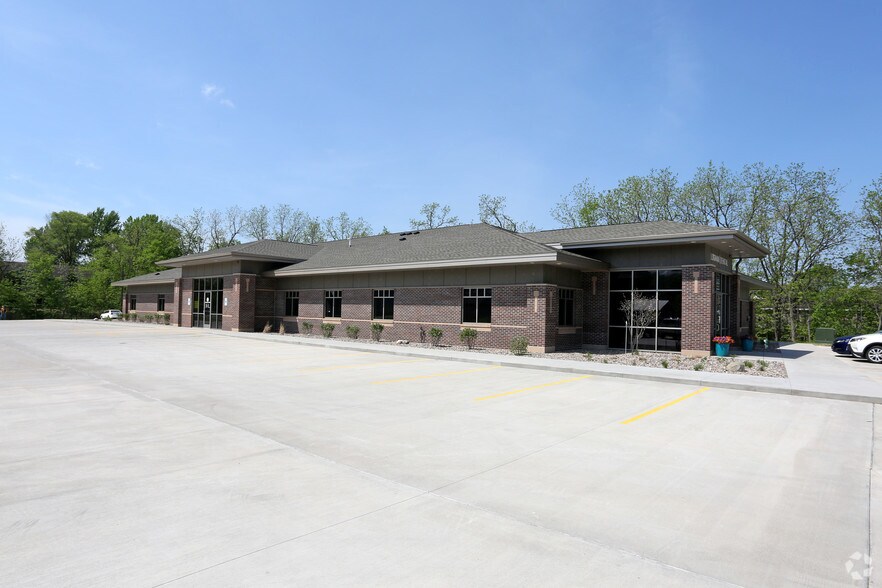 814 S Main St, Holmen, WI à vendre - Photo du bâtiment - Image 1 de 5