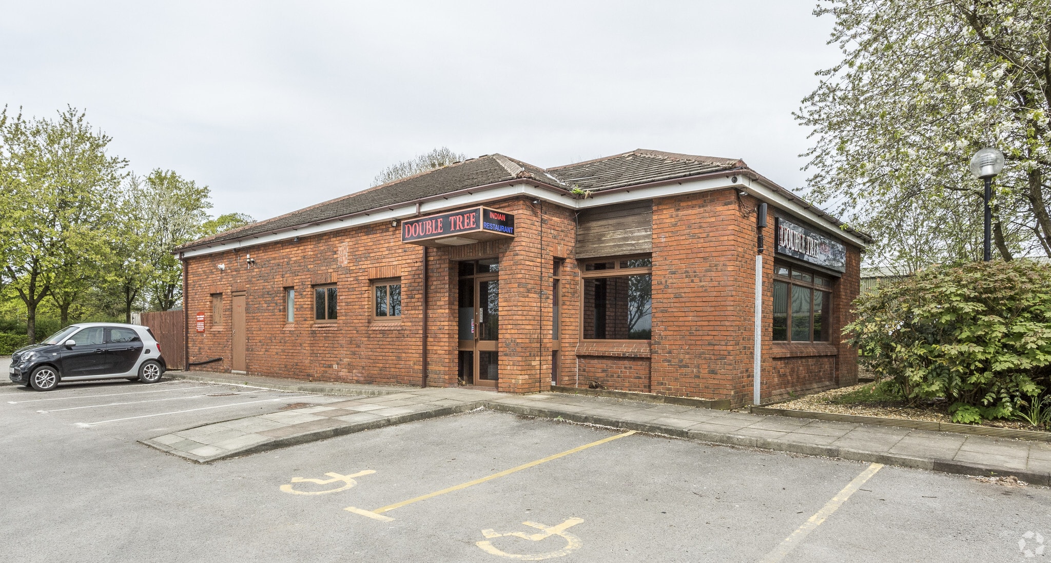Travelodge, London Road portfolio of 2 properties for sale on LoopNet.ca Primary Photo- Image 1 of 2