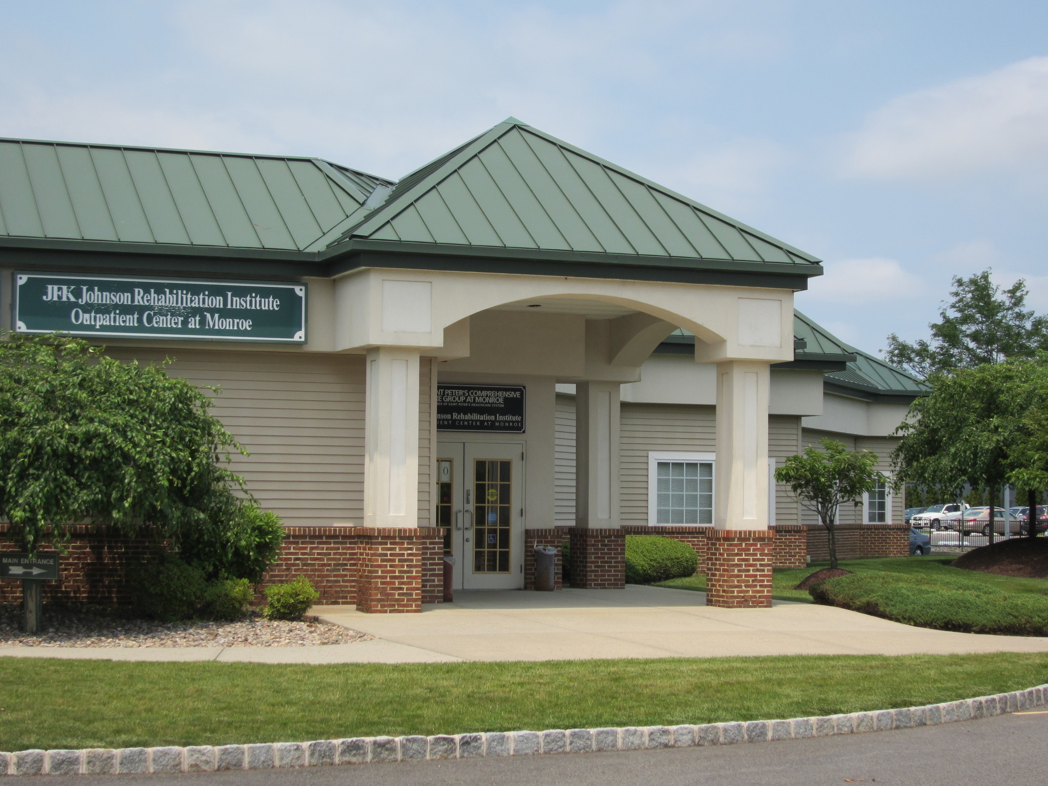 100 Overlook Dr, Monroe Township, NJ for lease Primary Photo- Image 1 of 19