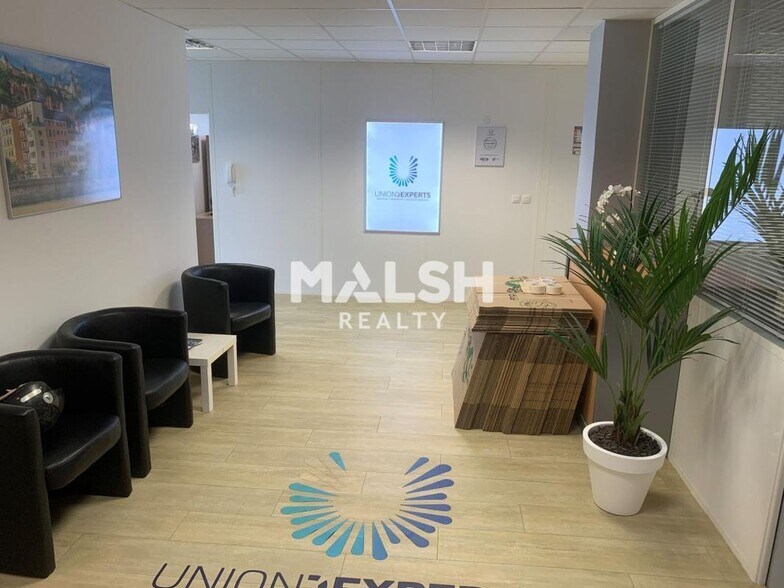 Office in Rillieux La Pape for sale - Building Photo - Image 3 of 19