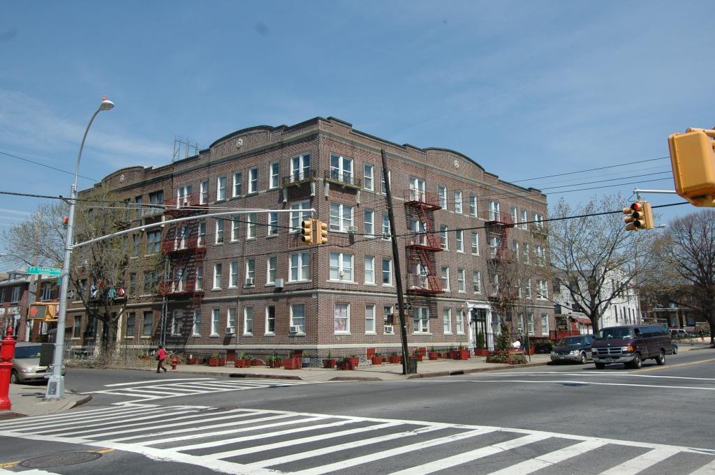 5718 Fort Hamilton Pky, Brooklyn, NY for sale Building Photo- Image 1 of 1