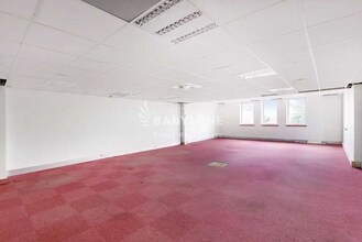 Flex in Malakoff for lease Interior Photo- Image 1 of 9